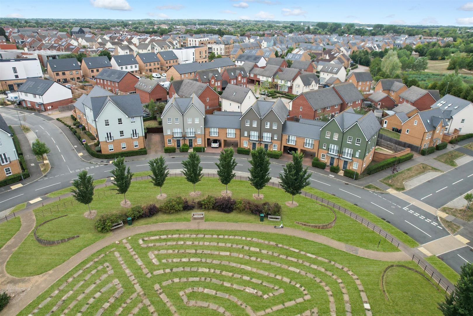 4 bed property in Carmania Circle, Milton Keynes